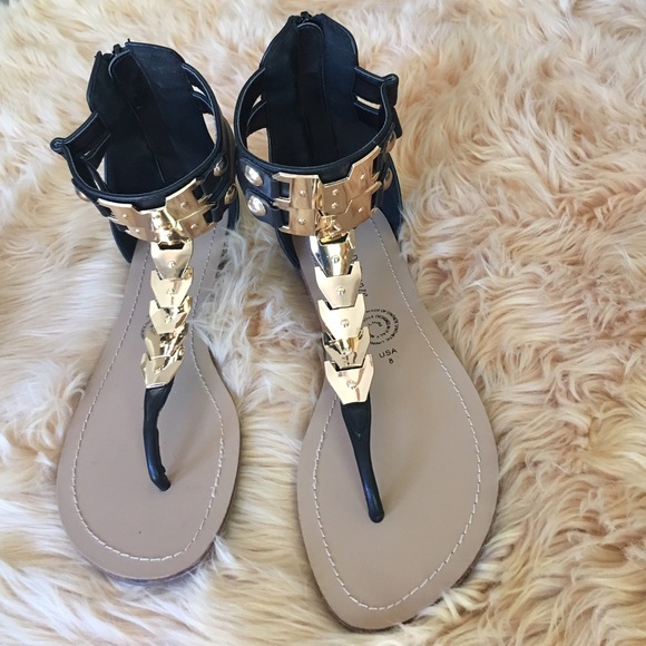 Vittorio D' Firenze Back Zip Thong Sandal NWOT - Picture 3 of 4